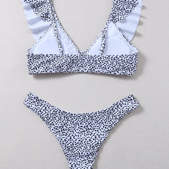 polka dot ruffle spring bikini - Picture 4 of 5